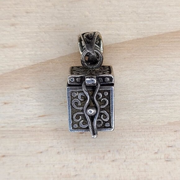 unbranded Jewelry - Vintage Sterling Silver 925 Hinged Prayer Box Pendant Charm 3.7g 1/2" Religious